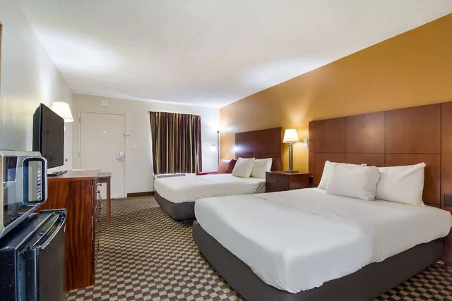 Room, 2 Queen Beds, Americas Best Value Inn Wadesboro 1/4