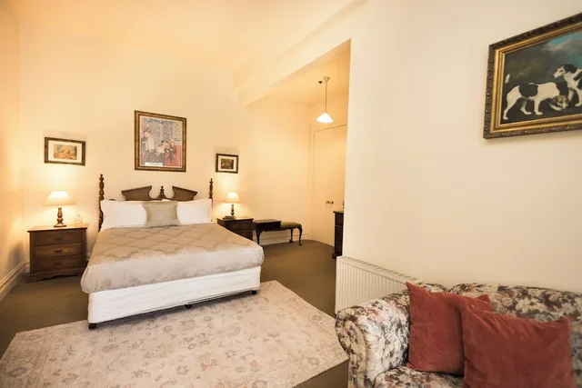 غرفة ديلوكس بسرير كوين، LEURA HOUSE 1/10