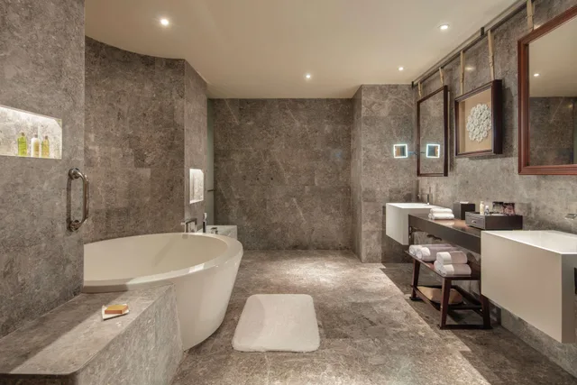 جناح جونيور بإطلالة على البحر بغرفة نوم واحدة، Hilton Dalian Golden Pebble Beach Resort 4/4