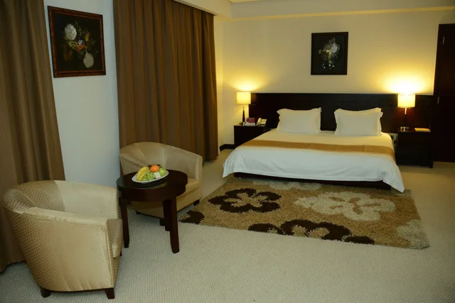 غرفة ديلوكس بسرير كينج، Monroe Hotel Bahrain 5/6