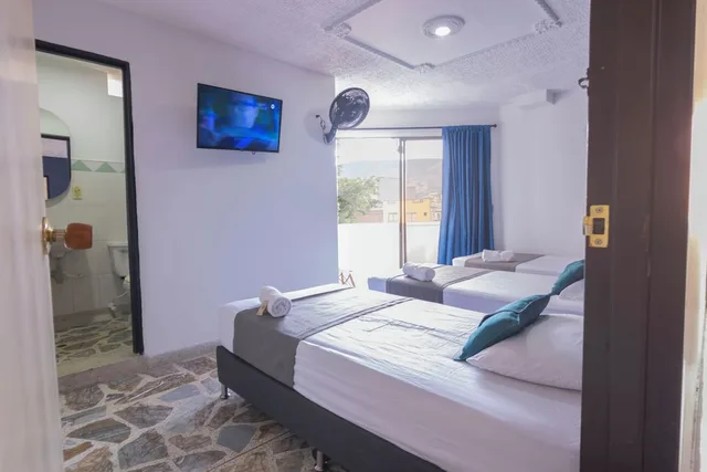 غرفة ثلاثية بسرير مزدوج وسرير فردي، Ayenda 1228 Balcones de la 70 5/9