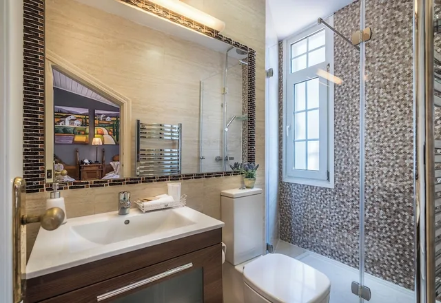 غرفة سوبيريور بسرير كوين بإطلالة على البحر، Las Brisas Hotel 5/5