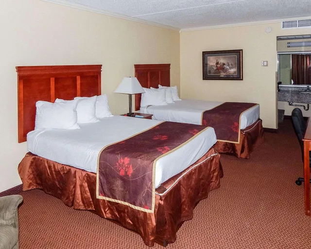 غرفة بسريرين مزدوجين، Quality Inn Chickasha 3/9