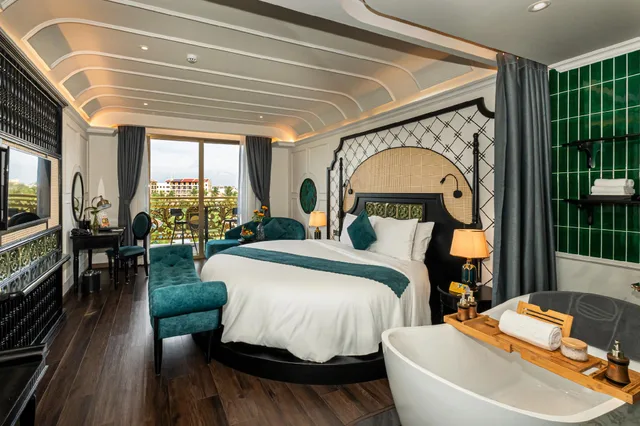 جناح سيغنتشر بسرير كينج، Grand Sunrise Palace Hoi An 1/1