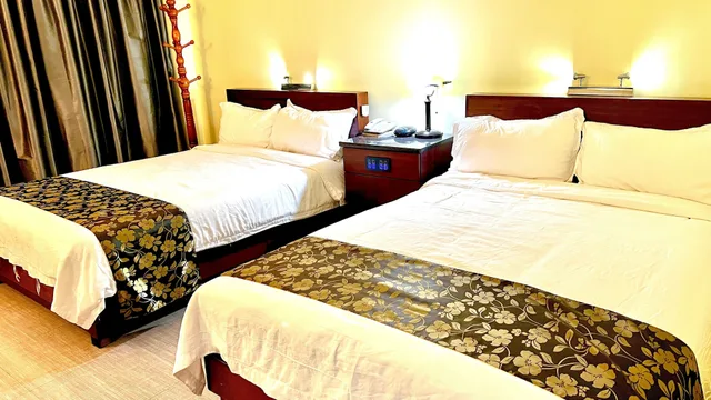غرفة عائلية بسريرين مزدوجين، Serenti Hotel 1/6