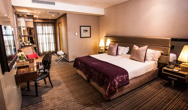 Back, Standard, King Bed, Low Floor، Coastlands Musgrave Hotel 1/6