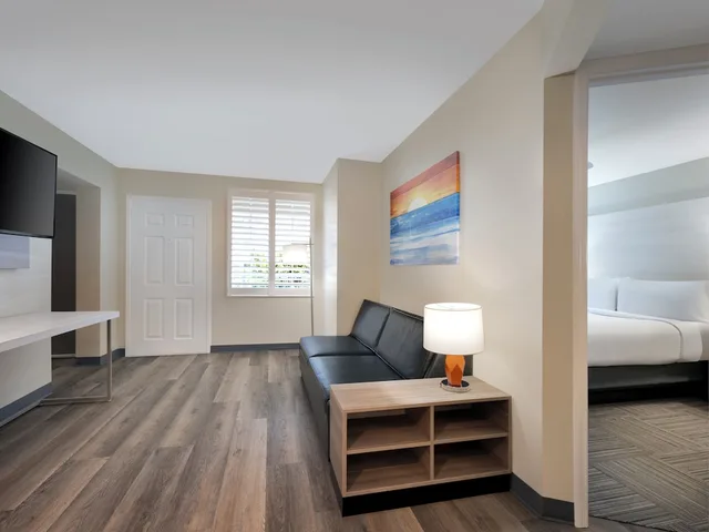 3 Bedrooms, Family Suite, 2 King Beds, Bunk Bed, Accessible, Holiday Inn Resort Orlando Suites - Waterpark 7/10