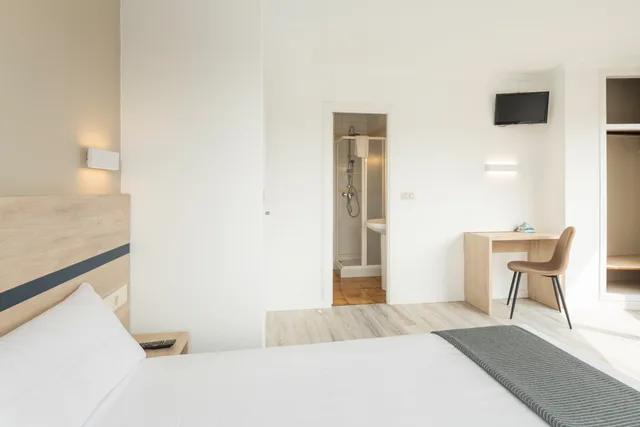 غرفة قياسية بسرير مزدوج أو سريرين منفصلين، Hotel Alda Camiño Ingles 3/10