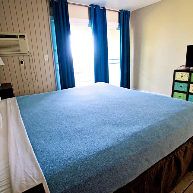 غرفة بسرير كينج بإطلالة على البحر، Ocean Villa Inn 4/4