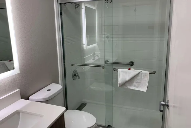 غرفة لذوي الإعاقة، Microtel Inn & Suites by Wyndham Charlotte Airport 5/5