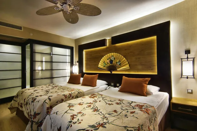 Deluxe, Triple, Sea View, Limak Lara De Luxe Hotel and Resort 4/7