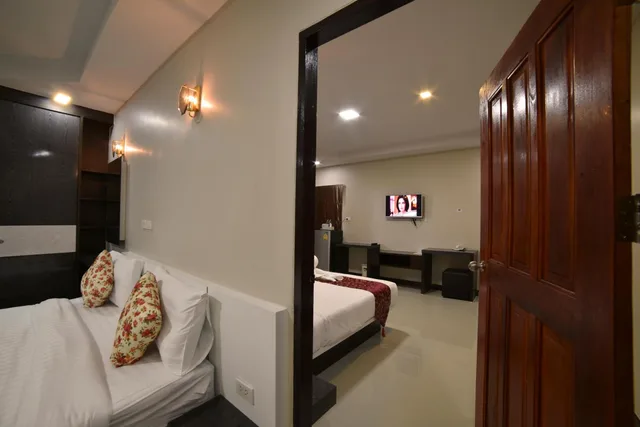 غرفة عائلية بسريرين كينج، Gold Airport Suites 5/9