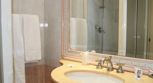 غرفة ثلاثية قياسية، Hotel Eliseo 1/1