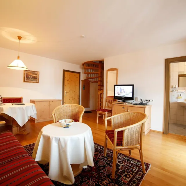 شقة، Hotel Oberschmied 6/8