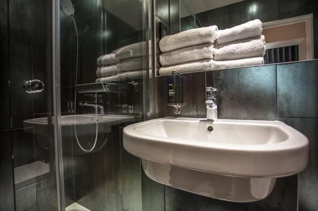 غرفة قياسية مفردة، The W14 Kensington 2/4