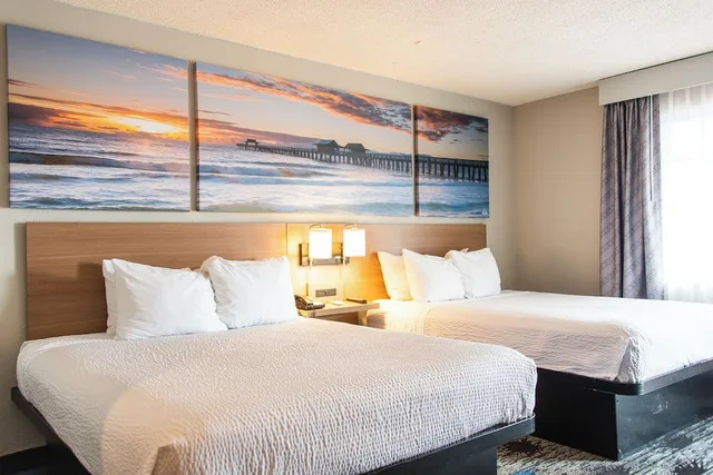 Interior, Deluxe, 2 Queen Beds, Days Inn By Wyndham Troy 2/10