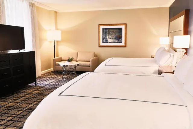 Executive, Studio, King Bed, 2 King Beds, 1 Double and 2 King Beds، The Adolphus, Autograph Collection 5/7