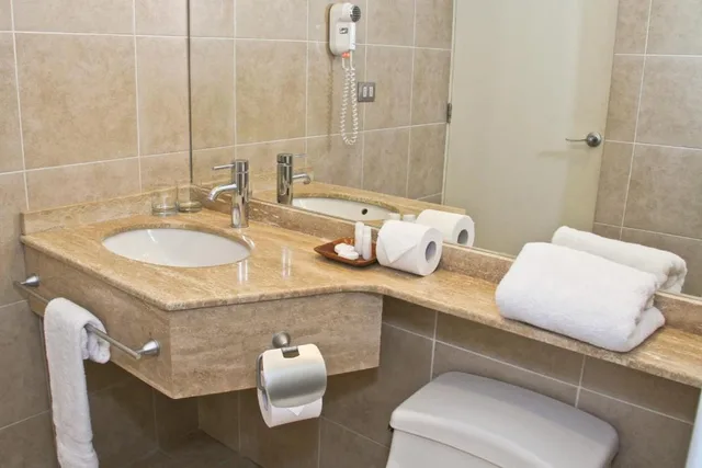 غرفة ثلاثية بسريرين منفصلين، Limari Hotel 3/3