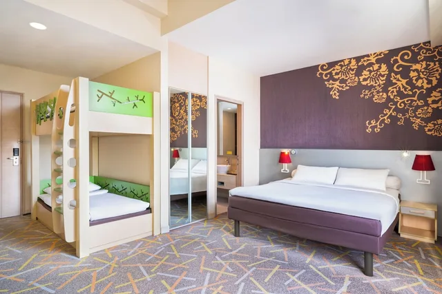Family, King and Bunk Bed, Ibis Styles Malang 14/17