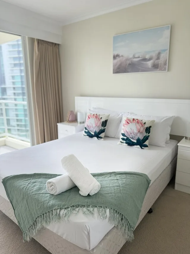 شقة بسرير كوين بغرفة نوم واحدة، Crest Apartments 2/9