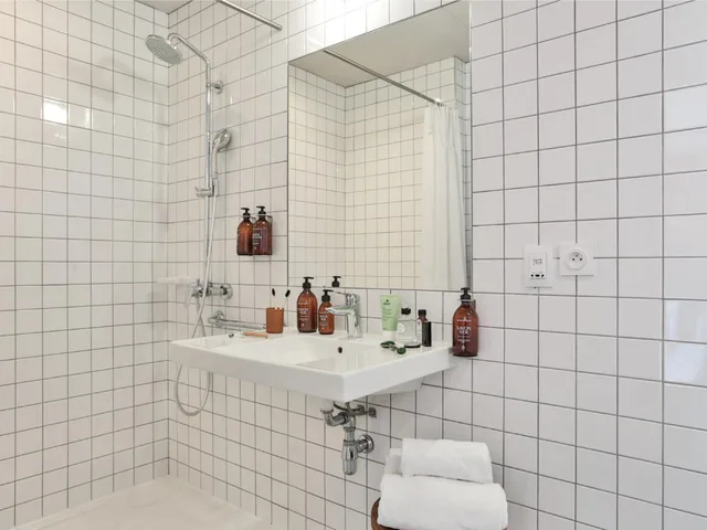 غرفة سوبيريور بسرير كينج بشرفة، Mob Hotel Paris Les Puces 9/9