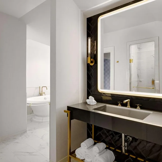 جناح بسرير كوين مع أريكة، Hayes Mansion San Jose, Curio Collection by Hilton 8/10