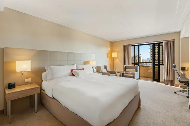 غرفة كلاسيكية بسرير كينج بشرفة مع دخول صالة النادي للمدخنين، Intercontinental Sao Paulo 6/10