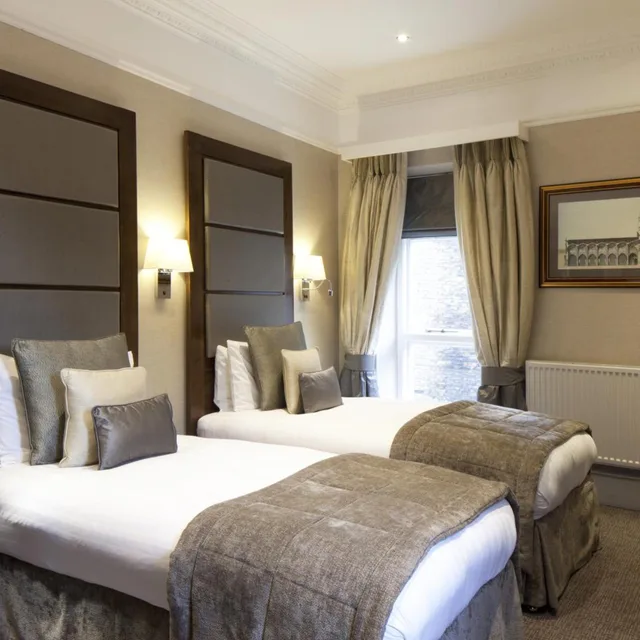 Superior, Single, Strathmore Hotel - Gem Hotel 7/9