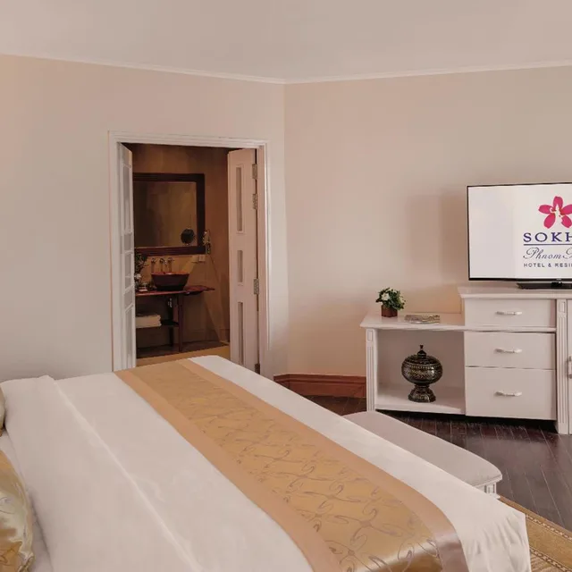 Executive Suite, Sokha Phnom Penh Hotel 4/7