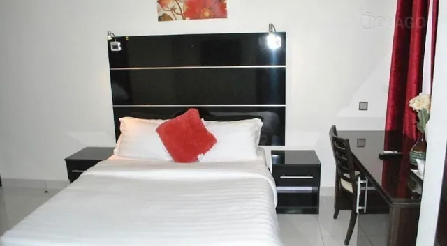 غرفة قياسية بسرير كينج بإطلالة على المسبح، Hotel Villa Picasso 9/10