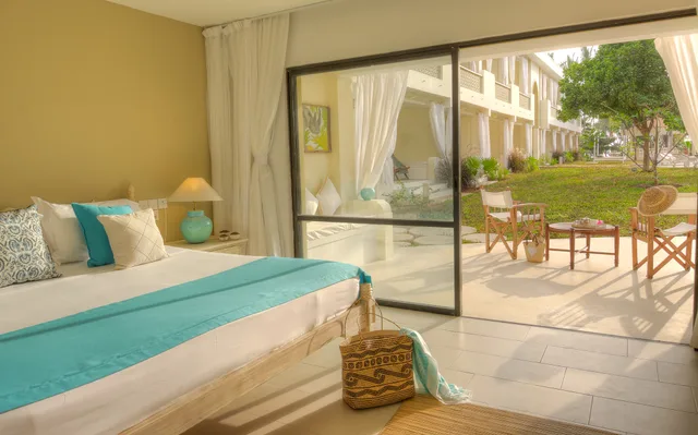 Garden Pool, Deluxe، Diamonds Malindi 2/3