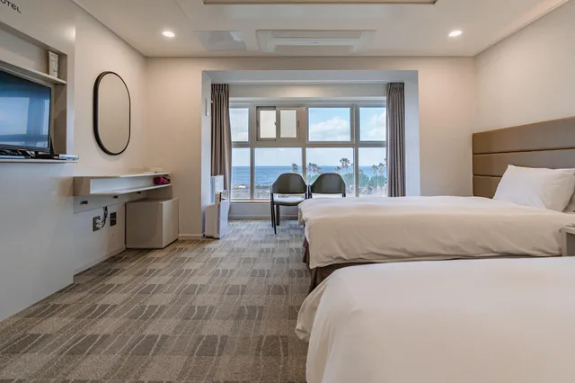 غرفة ديلوكس بسريرين منفصلين، Cocoon Hotel 1/2