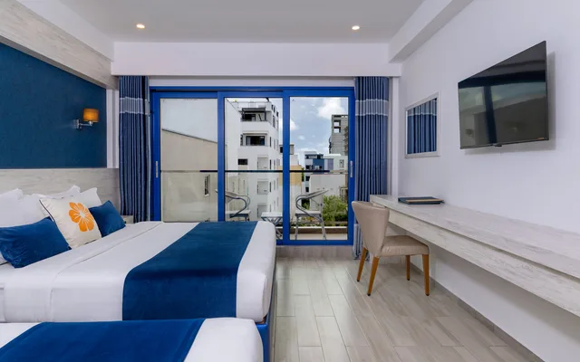 Deluxe Family Room with Balcony-Transfer Excluded، Kaani Palm Beach 1/6
