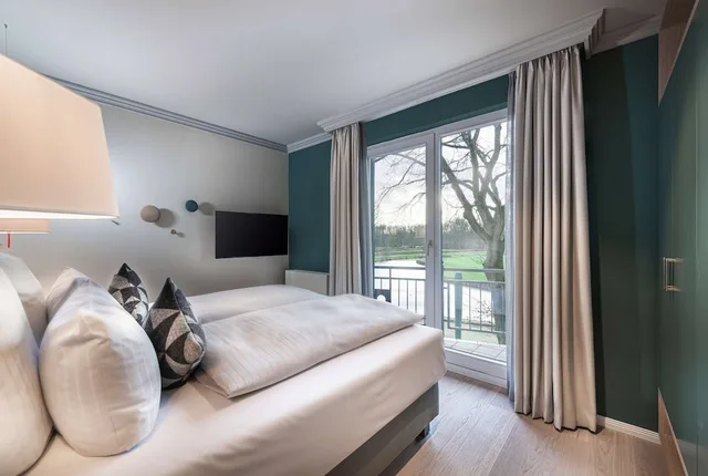 Park, Classic, King Bed، Steigenberger Hotel Treudelberg Hamburg 1/5