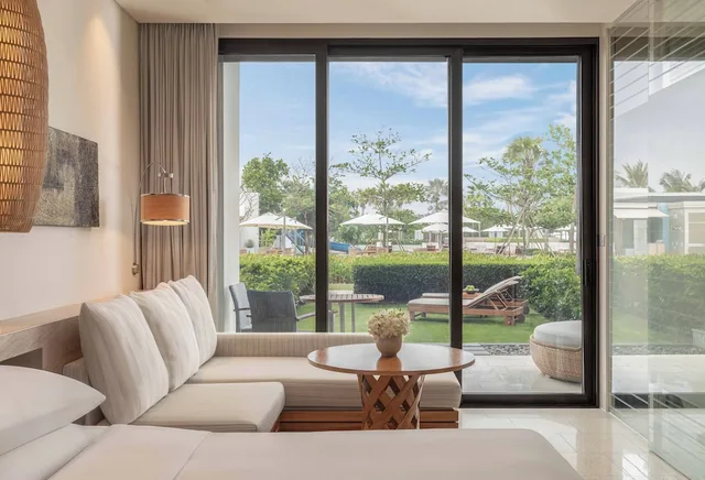Standard, Double Bed, Private Garden, Hyatt Regency Danang Resort And Spa 2/4