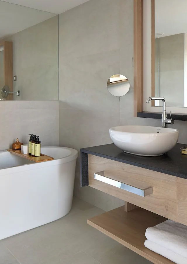 2 Bedrooms, Ultimate, Me, Suite, City View, Terrace، ME Barcelona 7/7