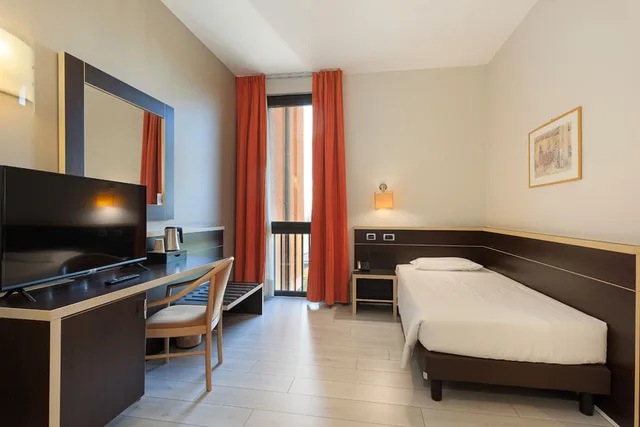 Deluxe, Twin Beds, French Bed، LVG Hotel Collection - Al Mulino 2/3