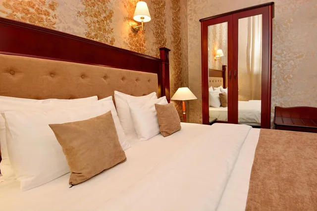 Deluxe, Double or Twin Bed, Balcony, River Side Tbilisi Boutique Hotel 9/10