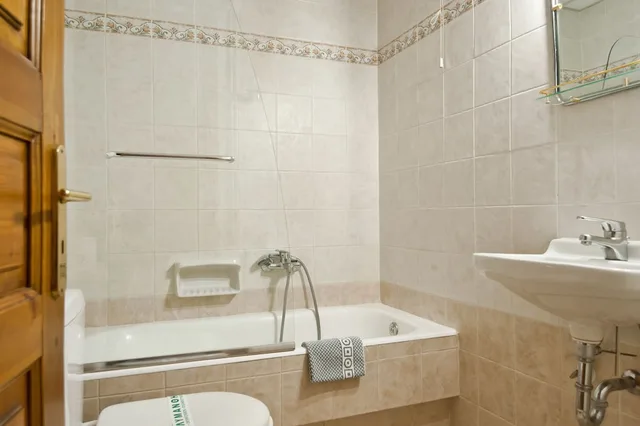 غرفة ثلاثية بسرير مزدوج وسرير فردي بإطلالة على البحر، Pan Hotel 6/7
