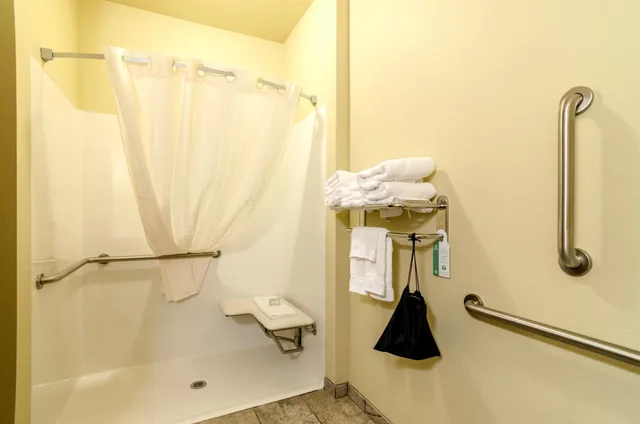 غرفة عائلية لذوي الإعاقة، Cobblestone Inn & Suites Ord, NE 8/8