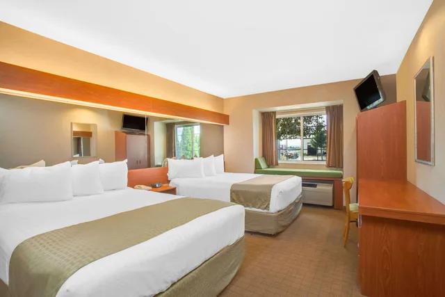 غرفة رباعية بسريرين كوين، Microtel Inn Suites By Wyndham Springville 1/2