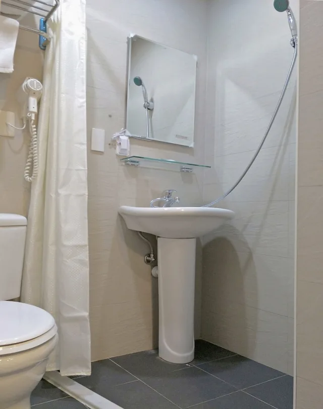 Economy, Double Bed, No Window، A Ace Hotel 3/4