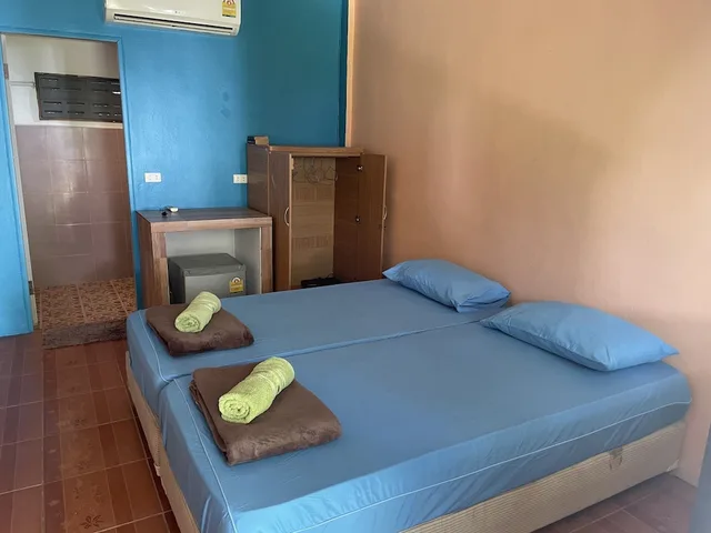 Town House, Queen Bed, Lonely Beach Resort 1/5