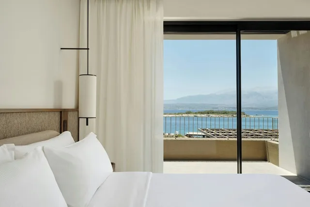 1 Bedroom, Swim Up, Family Suite, Suite, King Bed, Sea View, Sofa, Terrace، JW Marriott Crete Resort & Spa 2/3