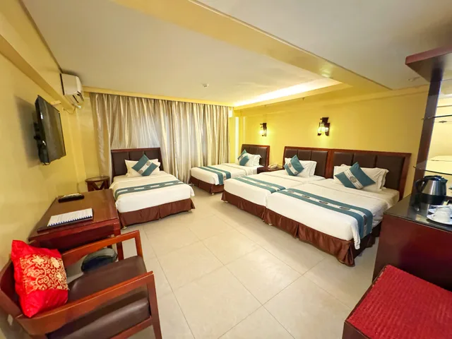 غرفة ديلوكس رباعية، Golden Phoenix Hotel Boracay 4/5