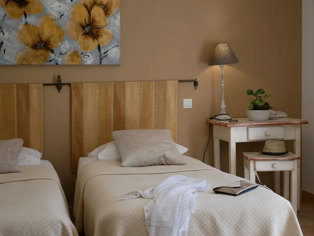 غرفة كومفورت بسرير كوين، Hotel Les Ambres 5/7