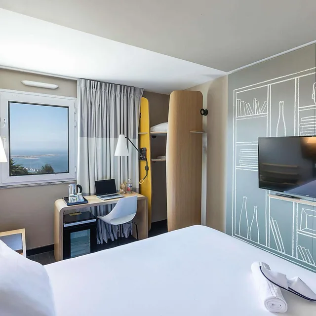 Superior, Double Bed, Sea or River View، Ibis Porto Gaia 5/9