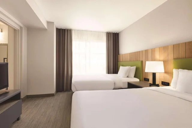 جناح بسرير كوين بغرفة نوم واحدة لذوي الإعاقة، Country Inn & Suites by Radisson, Conyers, GA 1/3