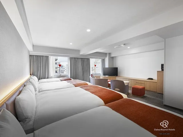 Junior Suite, 4 Beds, 2 Double and Twin Beds, Smoking, Daiwa Roynet Hotel Osaka Kitahama 1/2