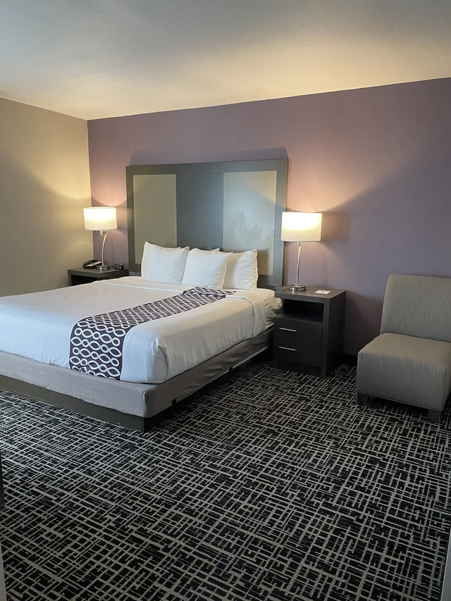 جناح بسرير كينج بإطلالة، La Quinta Inn & Suites by Wyndham Glenwood Springs 2/2